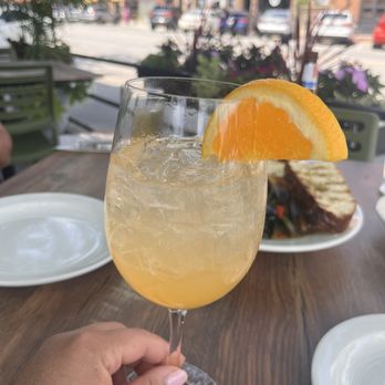 Cibo Vino - Peach Bellini - Italian Near Me - Omaha, Nebraska Cibo Vino - Peach Bellini - Italian Near Me - Omaha, Nebraska