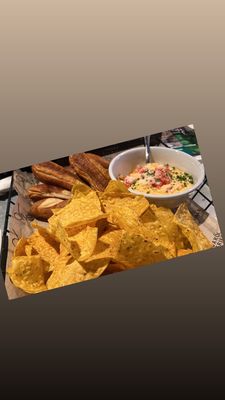 Dive Bar and Grille (Savage Mill) by null