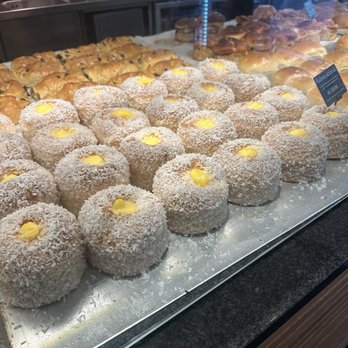 Baker Brun - Delicious Skolebrød - Bakeries Near Me - Oslo, 03