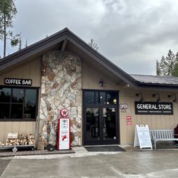 Signal Mountain Lodge - General Store - General Store