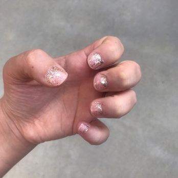 Elite Nails - Gross. - Nail Salons Near Me - Knoxville, Tennessee
