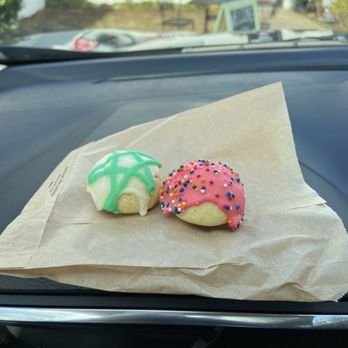 Be Kind Coffee - Italian Iced Lemon Cookies - Coffee & Tea Near Me - Clemmons, North Carolina