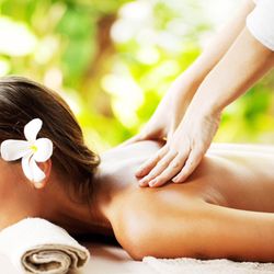 Massage Maui Style  - Experience a Relaxing Hawaiian Lomi-Lomi Massage