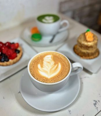 Charlotte Patisserie by null