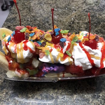 Fairgroundz - sundae - customized with cotton candy ice-cream/rainbow sherbet. Fruity pebbles instead of nuts! - Ice Cream & Frozen Yogurt Near Me - Ontario, California