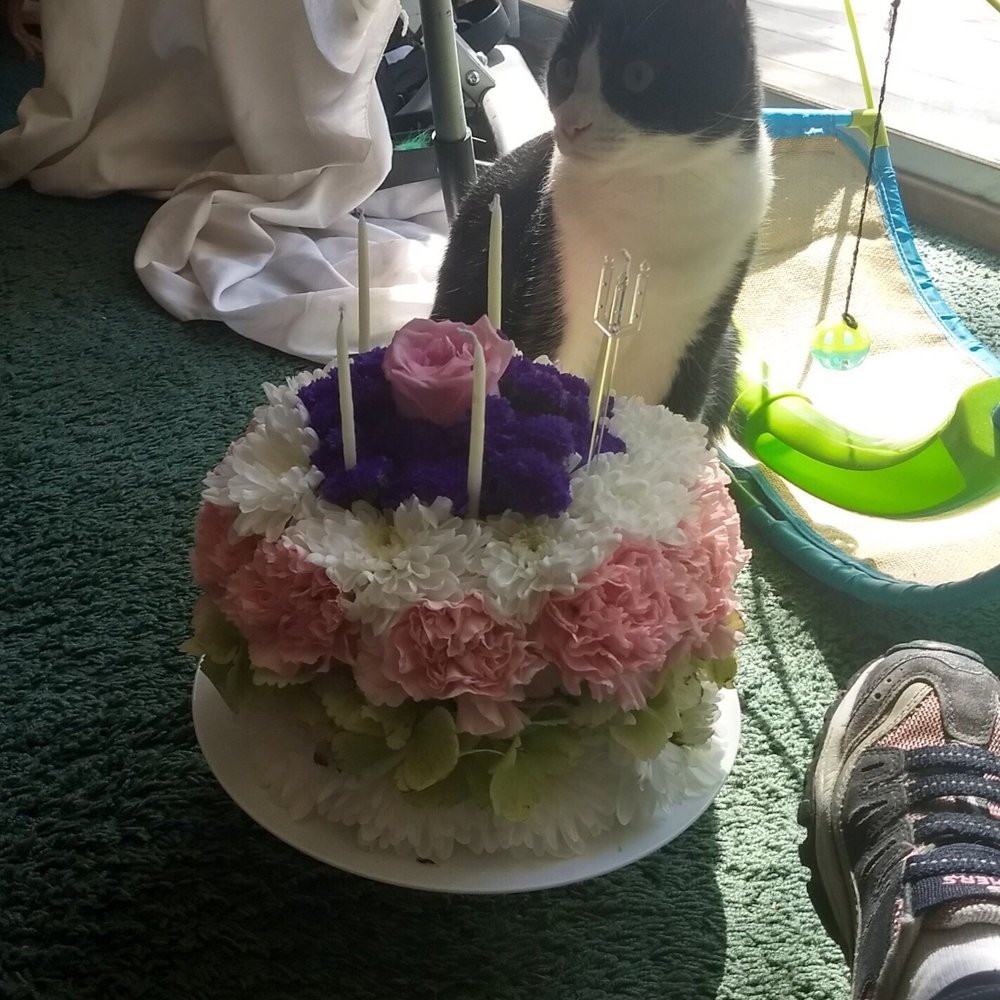 Jensen's Foods - Birthday Cake Flower Bouquet - Grocery Near Me - Blue Jay, California