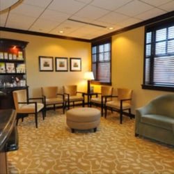 Fenner Plastic Surgery & Medical Spa - Clinic Suite Lobby