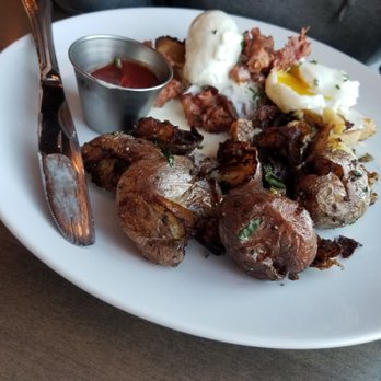 Central Social Hall - Eggs benedict - Gastropubs Near Me - Edmonton, Alberta