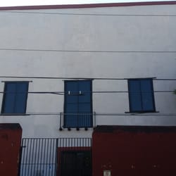 Auditorio y Biblioteca del Extelar La Aurora - Acceso desde la calle 42