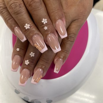 Cal Nails - Nail Salons Near Me - Fontana, California