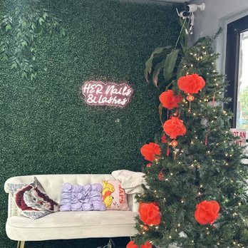 Her Nails & Lashes - Nail Salons Near Me - Spring Hill, Florida