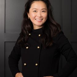 Kristie Kuo - Omaha Real Estate - My new headshot!