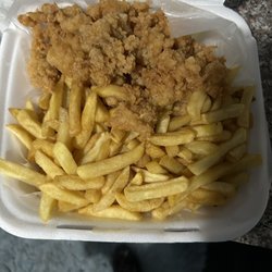 Northwest Seafood Outlet - Conch and fries
