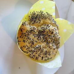 BREW YAYA Coffee + Roaster - Lemon poppyseed muffin