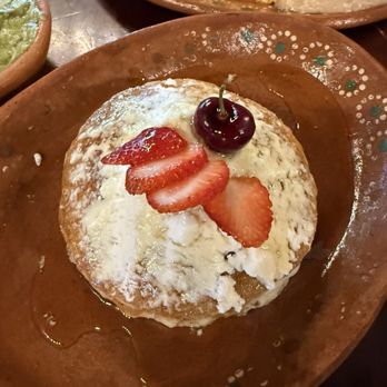La Cocina de Doña Esthela - Corn pancakes with requesón - Mexican Near Me - Valle de Guadalupe, BCN