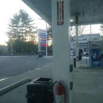 Exxon - Pumps - Gas Stations Near Me - West Warwick, Rhode Island