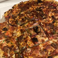 Larducci Pizzaria - The Larducci pizza