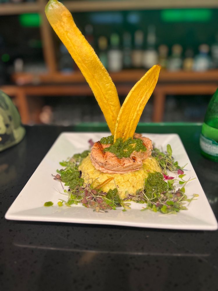 El Pollo Restaurant & Bar