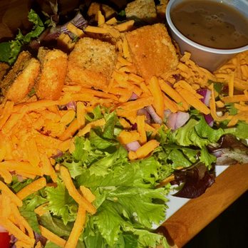 Joe Mamas - side salad - Bars Near Me - Colgate, Wisconsin