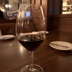 El Grill Steakhouse - Pinot Noir wine