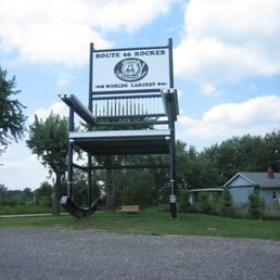 LARGEST ROCKING CHAIR. LARGEST ROCKING CHAIR.