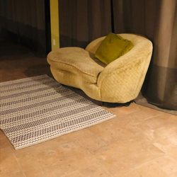 Hugo'ss Upholstery - This is how the sofa was before we took it with this guy