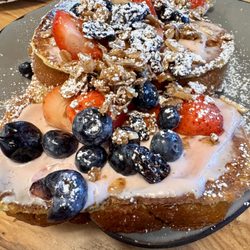 Egg Harbor Cafe - strawberry crunch french toast