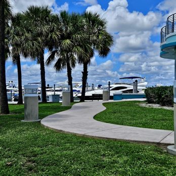 Haulover Park - Entrance to the marina - Beaches Near Me - Miami, Florida