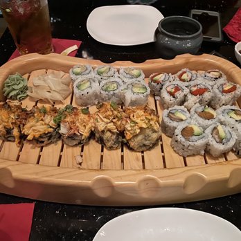 Grace's Mandarin - Crunchy avocado, spicy tuna & volcano rolls - Asian Fusion Near Me - Oxon Hill, Maryland Grace's Mandarin - Crunchy avocado, spicy tuna & volcano rolls - Asian Fusion Near Me - Oxon Hill, Maryland