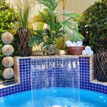 Jardin Secret Outdoor Spa - Jacuzzi water therapy - Skin Care Near Me Jardin Secret Outdoor Spa - Jacuzzi water therapy - Skin Care Near Me