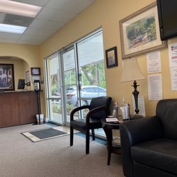 Dr. Fred O Kussel, DPM - The Lobby