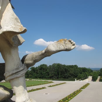 Schloss Hof - my favorite statue - Landmarks & Historical Buildings Near Me - Schloßhof, 3