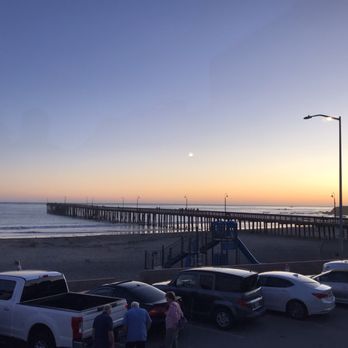 Schooners - Patio looking out. - Seafood Near Me - Cayucos, California Schooners - Patio looking out. - Seafood Near Me - Cayucos, California
