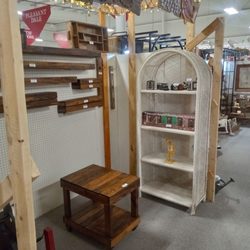 Aardvark Antique Mall - Booth 185 Waverly aisle