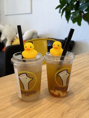 Cafe Yellow Goose by null