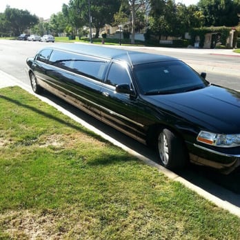 Ilimo - 8 passenger stretch limo - Limos Near Me Ilimo - 8 passenger stretch limo - Limos Near Me