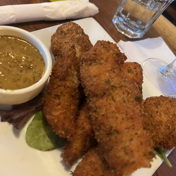 Cornerstone Tavern - Chicken Fingers - Sports Bars Near Me - New York, New York