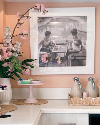 Pink Paradise Café by null