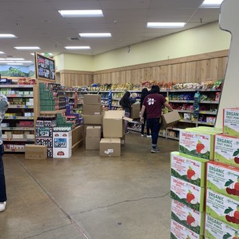 Trader Joe's - Stocking at 8:30pm - Grocery Near Me - Castro Valley, California
