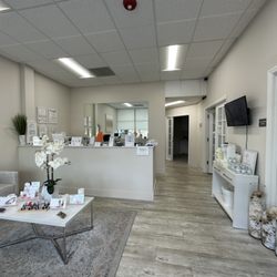 Laser by Nicole - Front of office