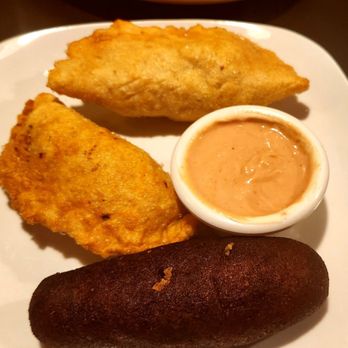 El Boritracho - Pastelillos and an alcapurria. Meh - Salvadoran Near Me - Citrus Heights, California