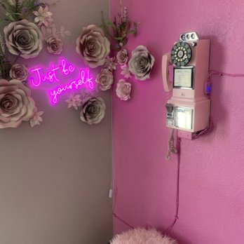 Selfie Studio Tea Lounge - Selfie  Station - Bubble Tea Near Me - Lockeford, California
