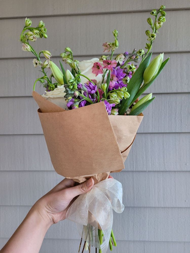 KENT BUDS & BLOOMS Updated October 2024 25 Photos & 34 Reviews