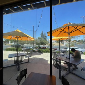El Pollo Loco - Outdoor seating - Mexican Near Me - Sacramento, California