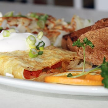 Rosalinda's - Spanish Omelette with salsa and sour cream.  Served with toast and hash. - American Near Me - Vernon, British Columbia