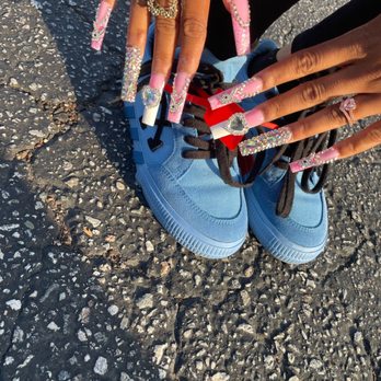 Uptown Cheapskate - Off White Sneakers - Women's Clothing Near Me - Torrance, California