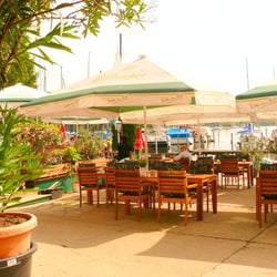 Restaurant Yachthafen Captain's Inn