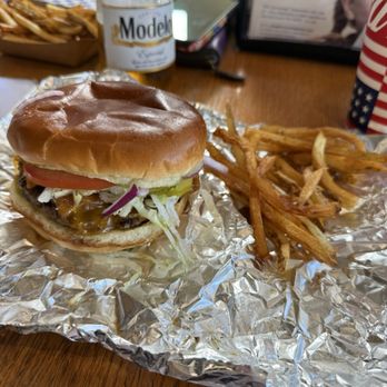 Badlands Burgers & Brews - Burgers Near Me - Aztec, New Mexico