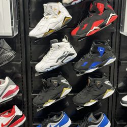 Foot Locker - Jordan's