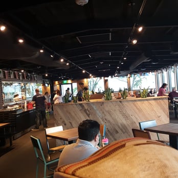 Shake Shack 479 Route 17 South - Paramus - Inside of restaurant....plenty of booths and tables - Burgers Near Me - Paramus, New Jersey